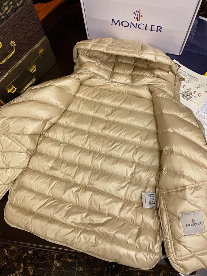 New Arrival Argenno Ladies Down Jacket with Adjustable Waistband