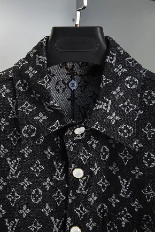 Original 1V Linen Shirt with Monogram Pattern
