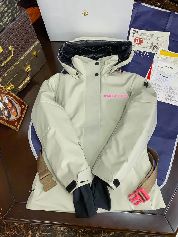 Moncl 2024 New Women's Ski Jacket Waterproof and Breathable Waistcoat