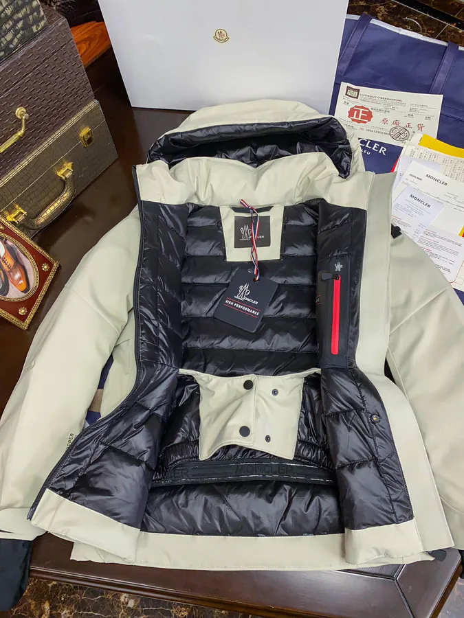 Moncl 2024 New Women's Ski Jacket Waterproof and Breathable Waistcoat