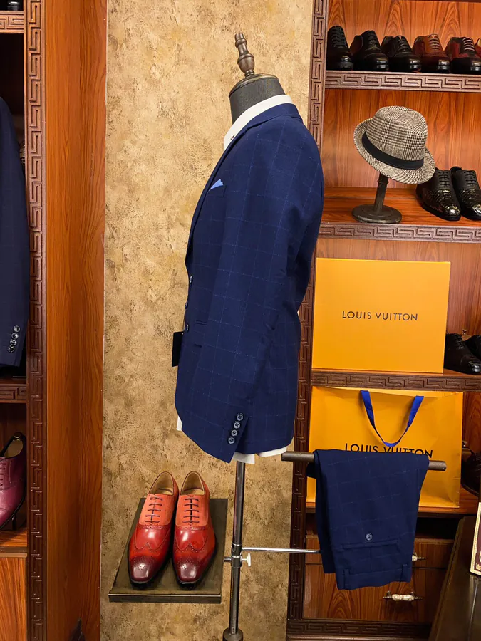 1V Lucci Men's Premium Suit Set