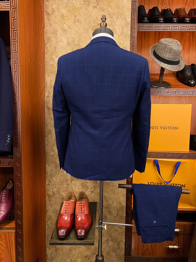 1V Lucci Men's Premium Suit Set