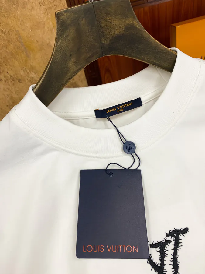 1V Lucci Stylish and Trendy Unisex Short Sleeve