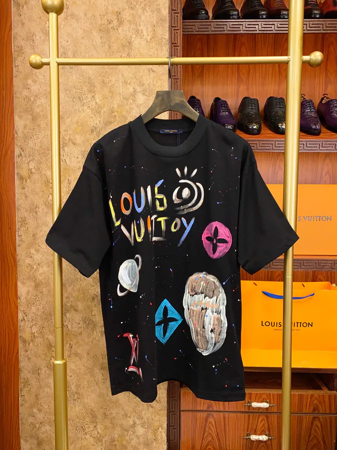 1V Lucci Stylish and Avant garde Unisex Short Sleeve