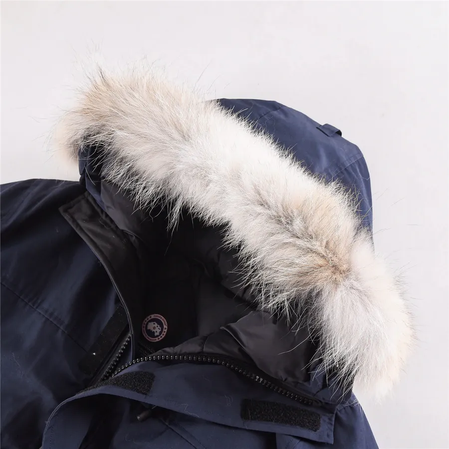Canada Goose 13款男女同款羽绒服 狼毛毛领, 防风防水防尘抗邹面料