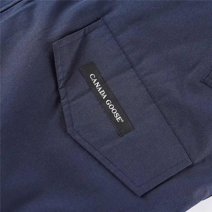 Canada Goose 13款男女同款羽绒服 狼毛毛领, 防风防水防尘抗邹面料