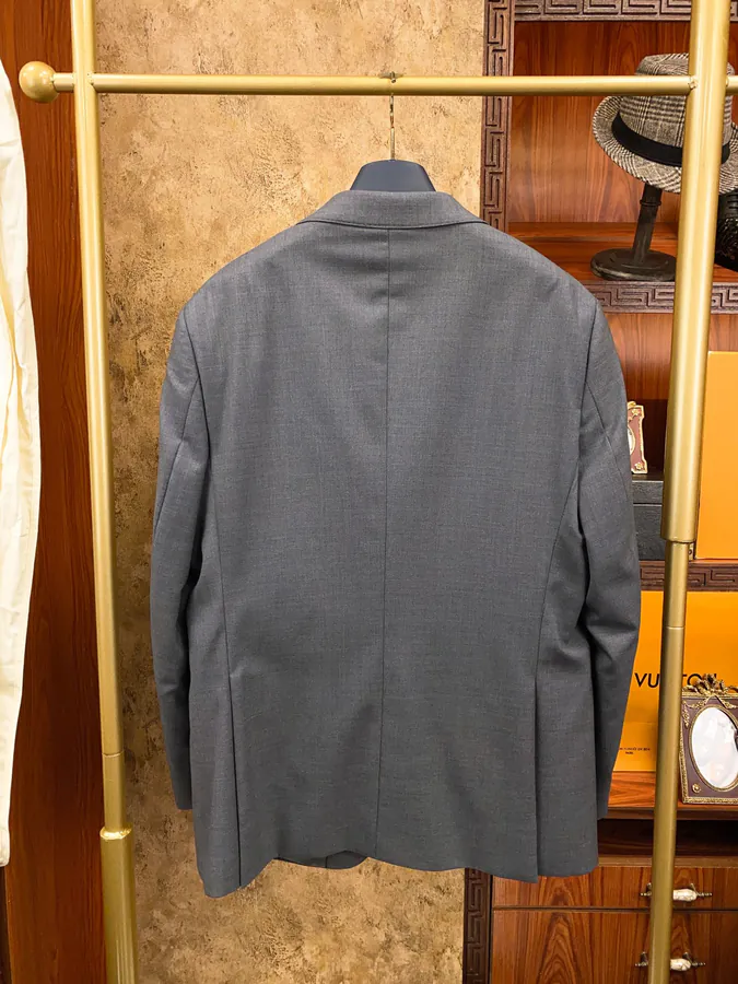 Absolute Luxury 1V Wool Suit Set