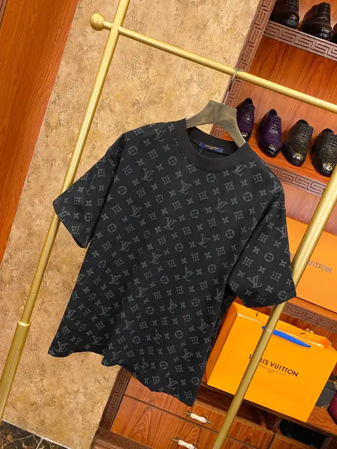 1V Leather Brand Stylish Short Sleeve Premium Fabric