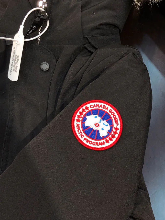 Canada Goose Womens Trillium Parka Classic Long Women's Down Jacket