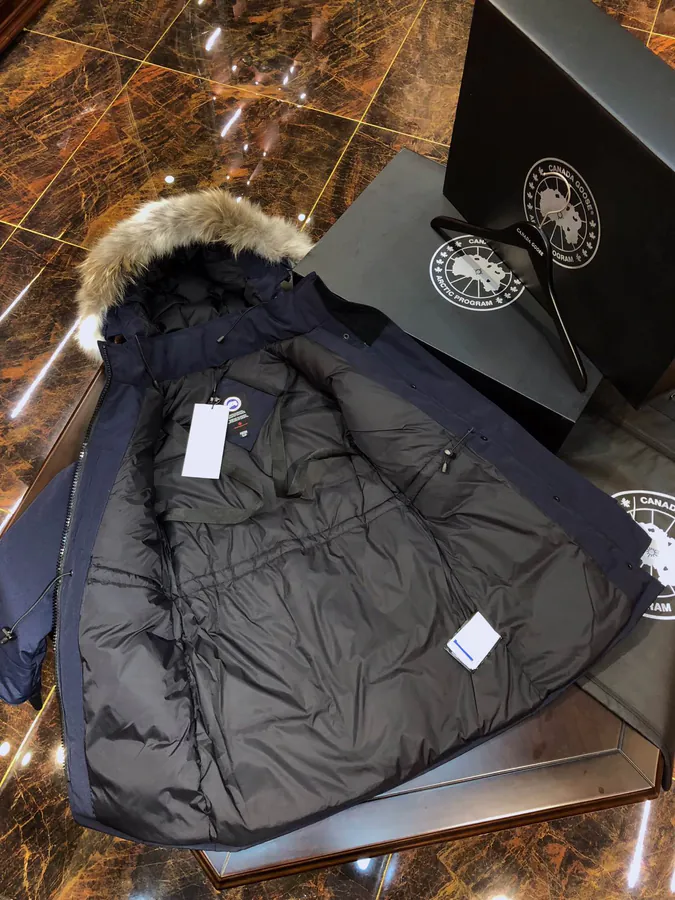 Canada Goose Womens Trillium Parka Classic Long Winter Coat with Wool Collar