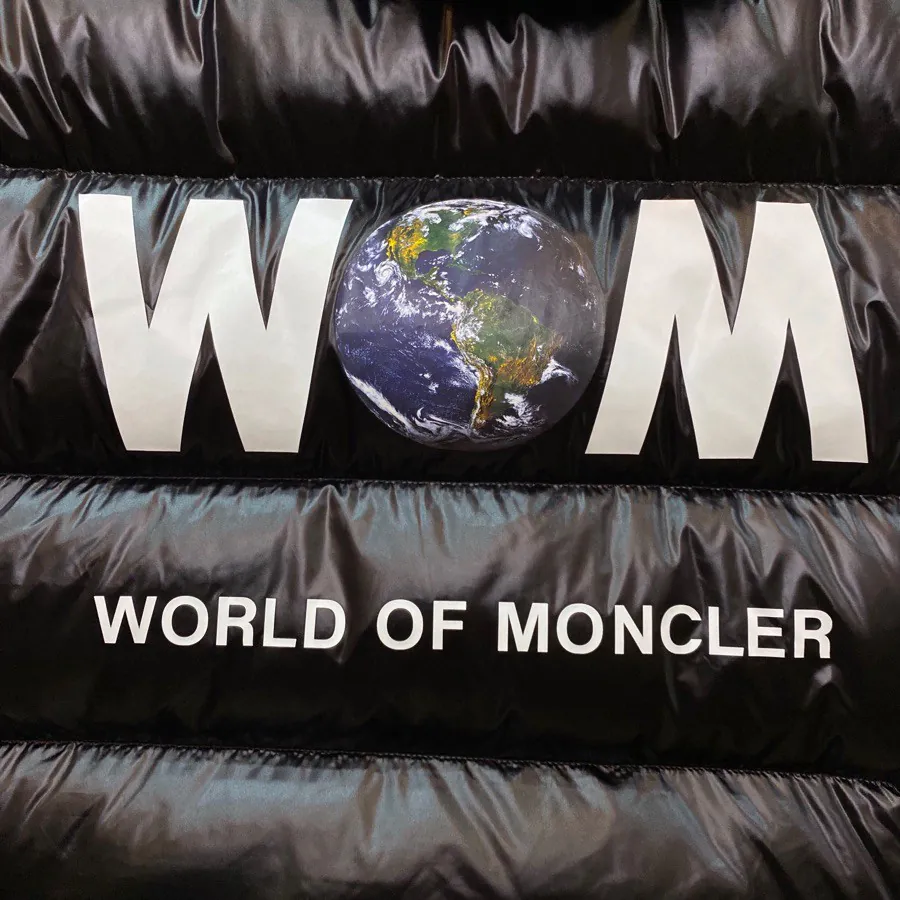 Moncler x Hiroshi Fujiwara Collaboration Earth Print情侣连帽羽绒服