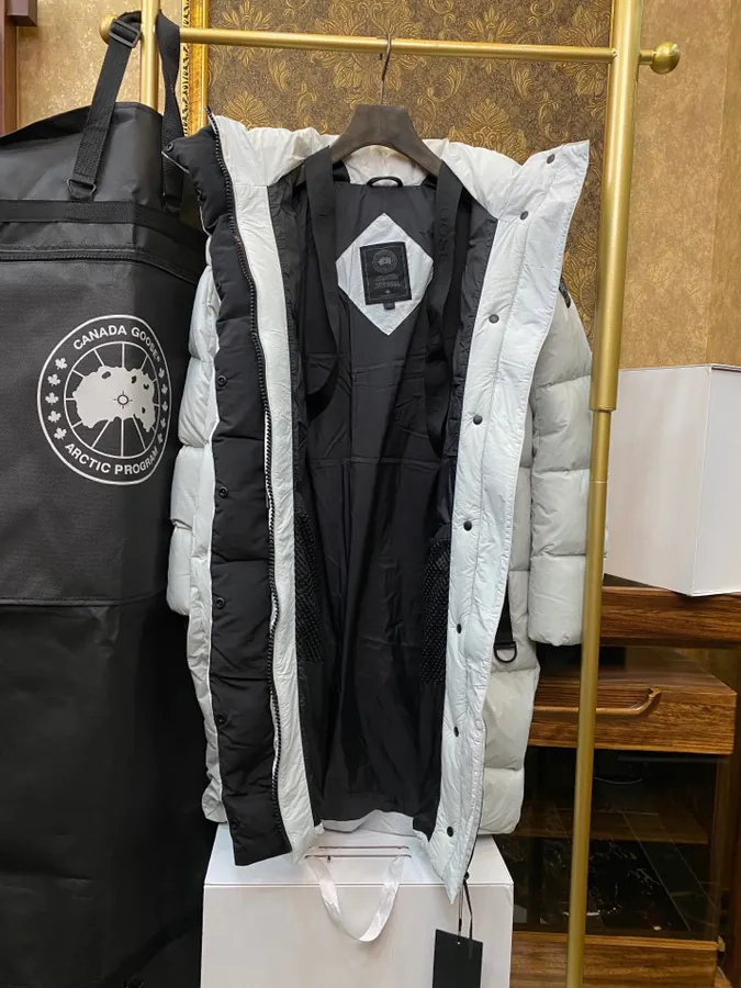 Canada Goose Long Coat Premium Quality, Unisex