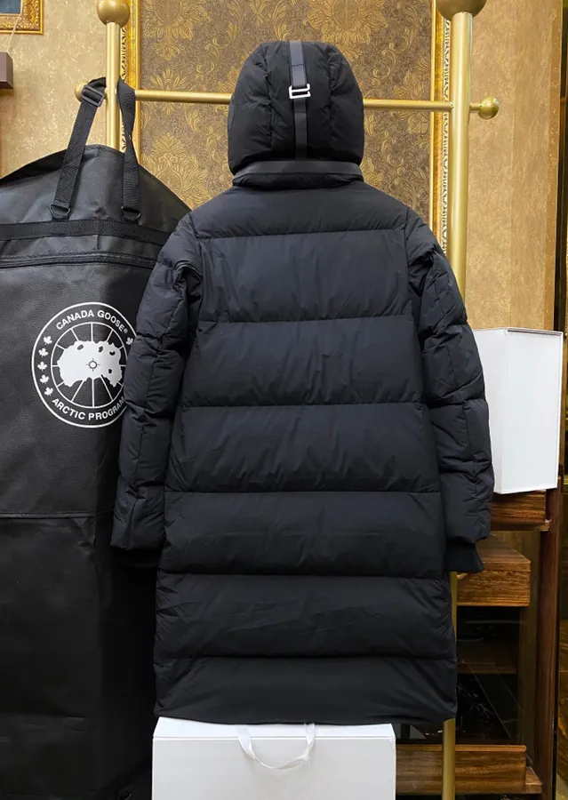 Canada Goose Long Coat Premium Quality, Unisex Design
