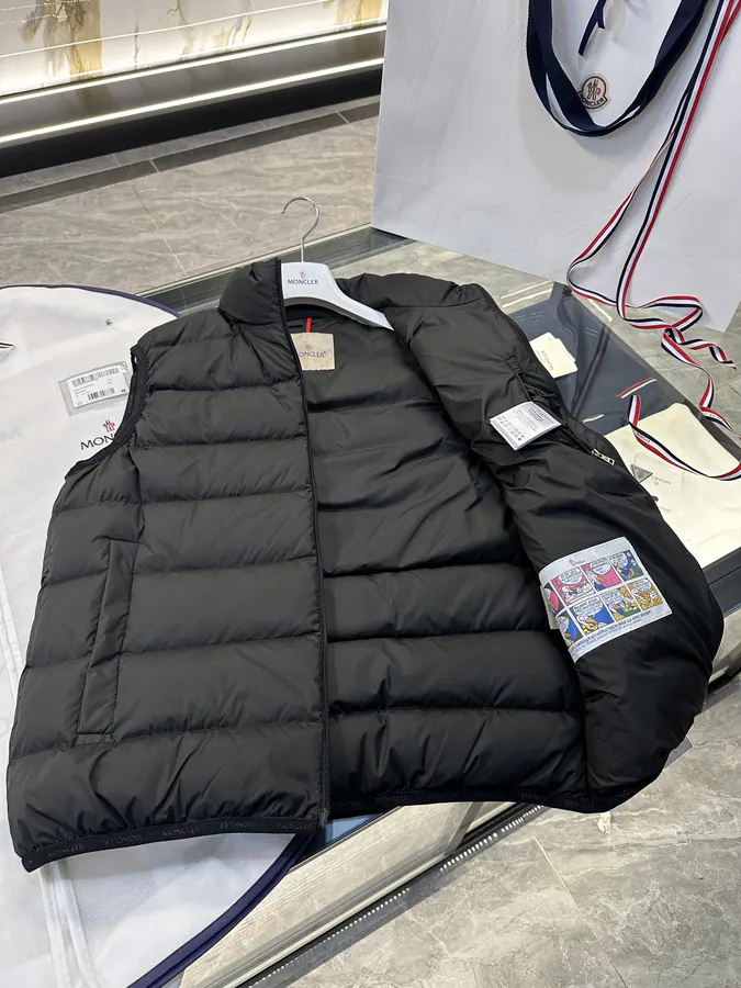 Contrin Men's Down Vest with Stand Collar