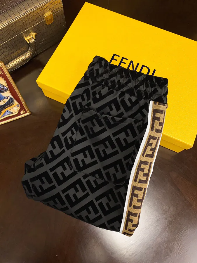 FenD 24S New Monogram Logo Fabric M to 2XL
