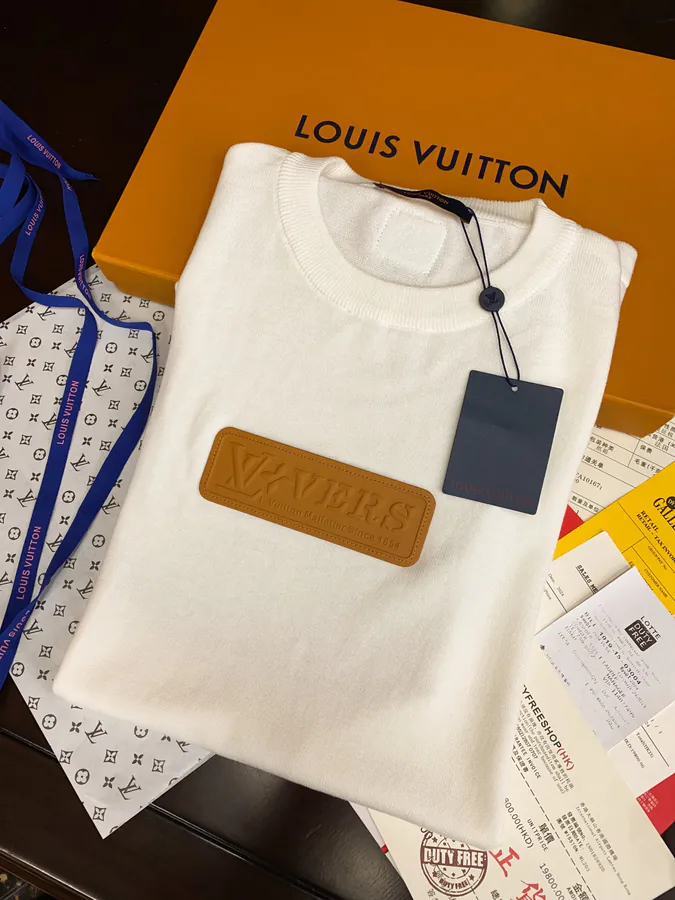 LV Vers Logo Embossed Leather Patch Knit Short Sleeve