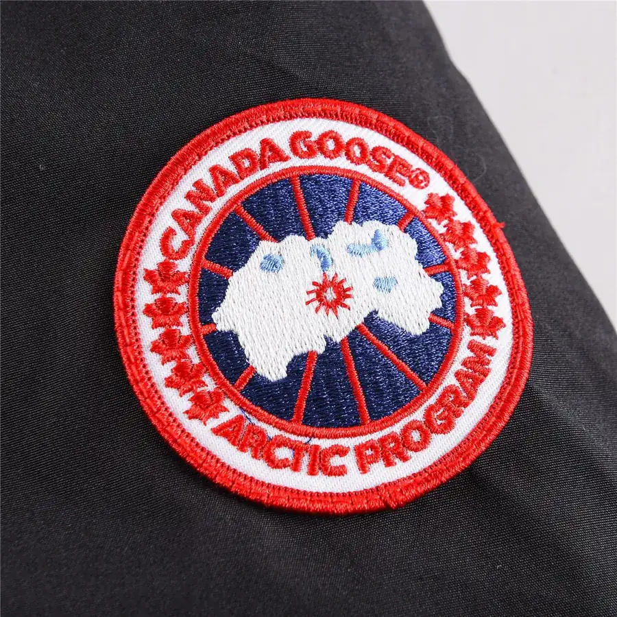 Canada Goose 13款男女同款羽绒服