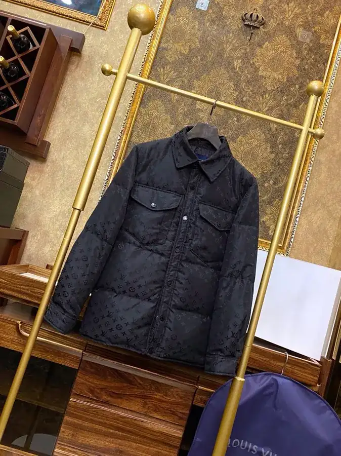 Loui Vuitt0n Down Jacket with Vintage Pattern