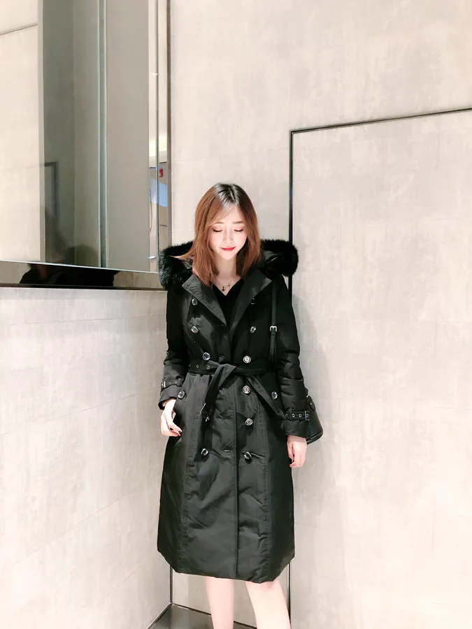 Burberry Women's Winter Coat with Oversized Fox Fur Trim