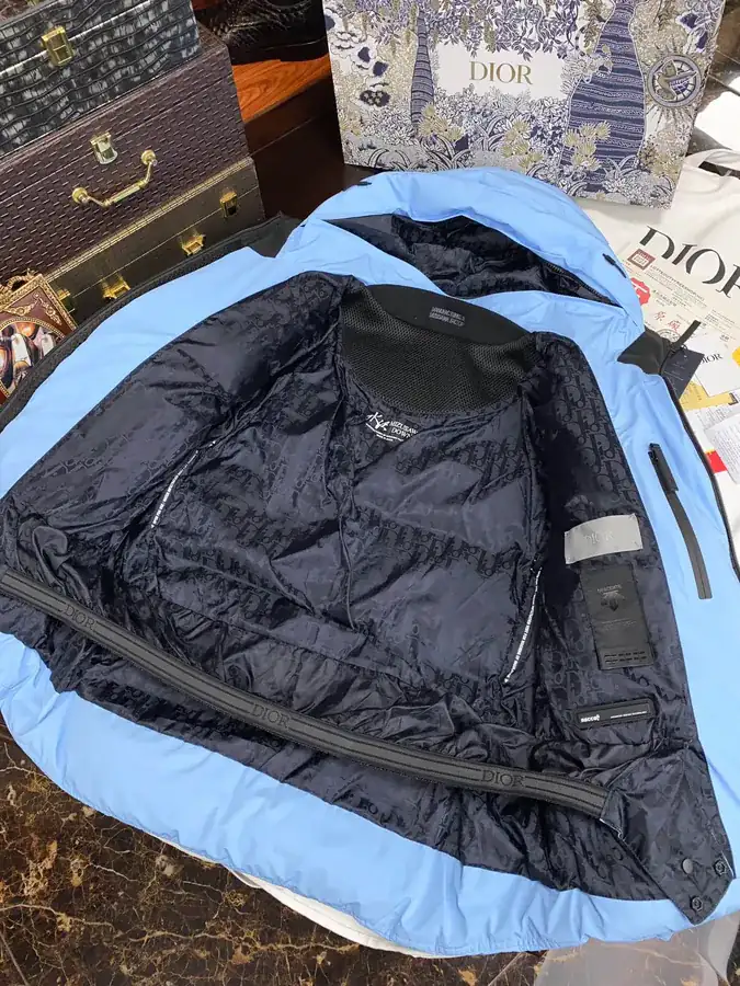 Premium Ski Jacket Collaboration with Di0r, High Quality and Exclusive