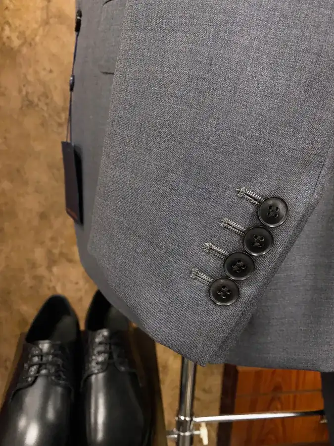 Absolute Luxury Men's Suit Set with Vest and Trousers