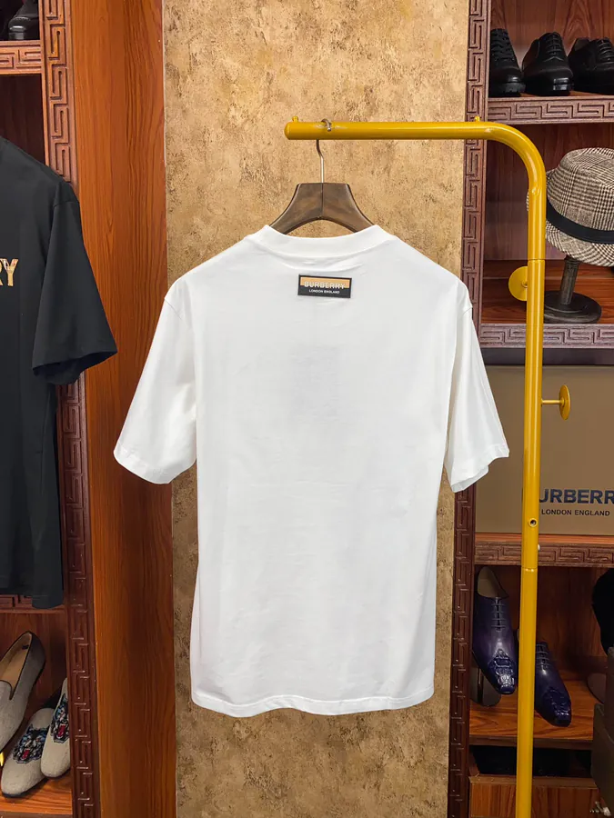 Burberr 2024格纹拼色刺绣短袖 Vintage Style