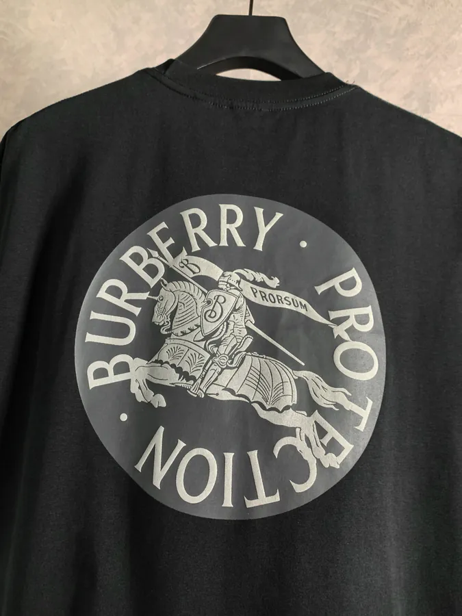 Burberry Barbour Faux Fur Round Neck Short Sleeve T Shirt