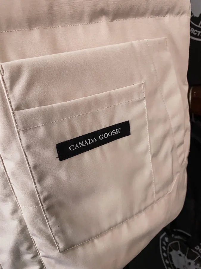 CANADA GOOES Men's & Women's Vest with Packaging Box