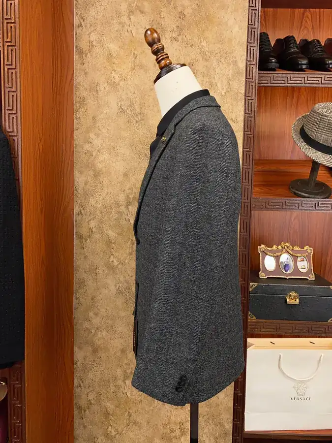 New Arrival! Exclusive VERSACE Luxury Suit