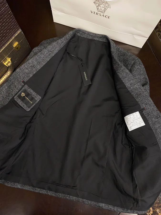 New Arrival! Exclusive VERSACE Luxury Suit