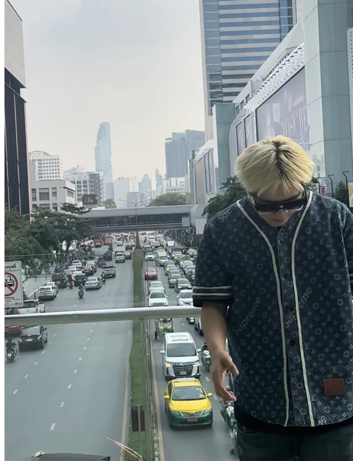 Supreme x LV 联名棒球服开衫外套短袖