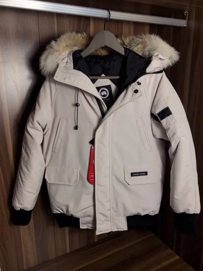 Canada Goose Mens Chilliwack Classic Short Men's Down Jacket