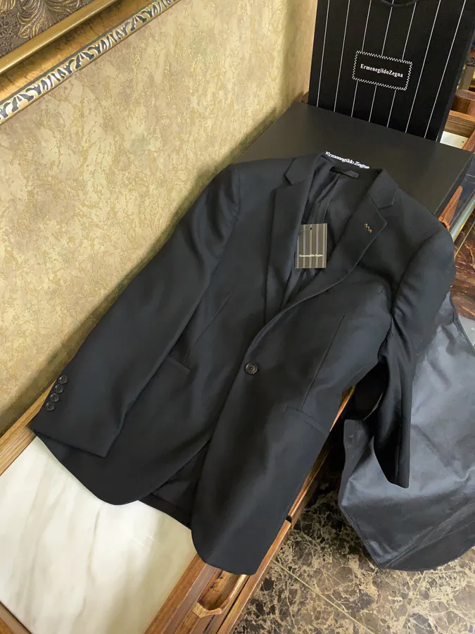 Giovanni Men's Premium Leisure Suit + Trousers