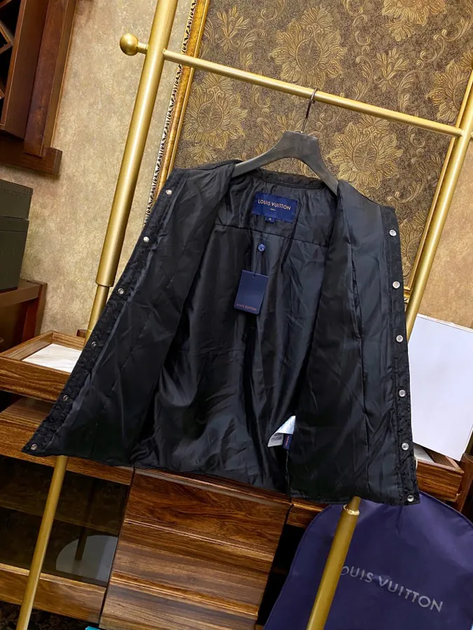 Loui Vuitt0n Premium Down Jacket with Vintage Flair
