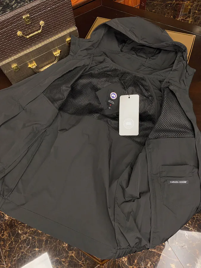 ARC TERYX Urban Outdoor Hoodie