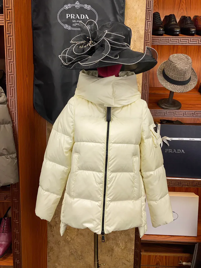 PRAD@ Ladies Hoodie with 95% White Goose Down