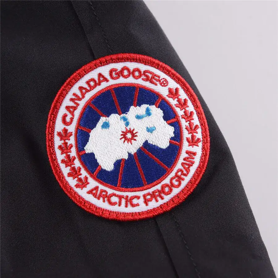 Canada Goose Mens Chilliwack Classic Short Winter Jacket