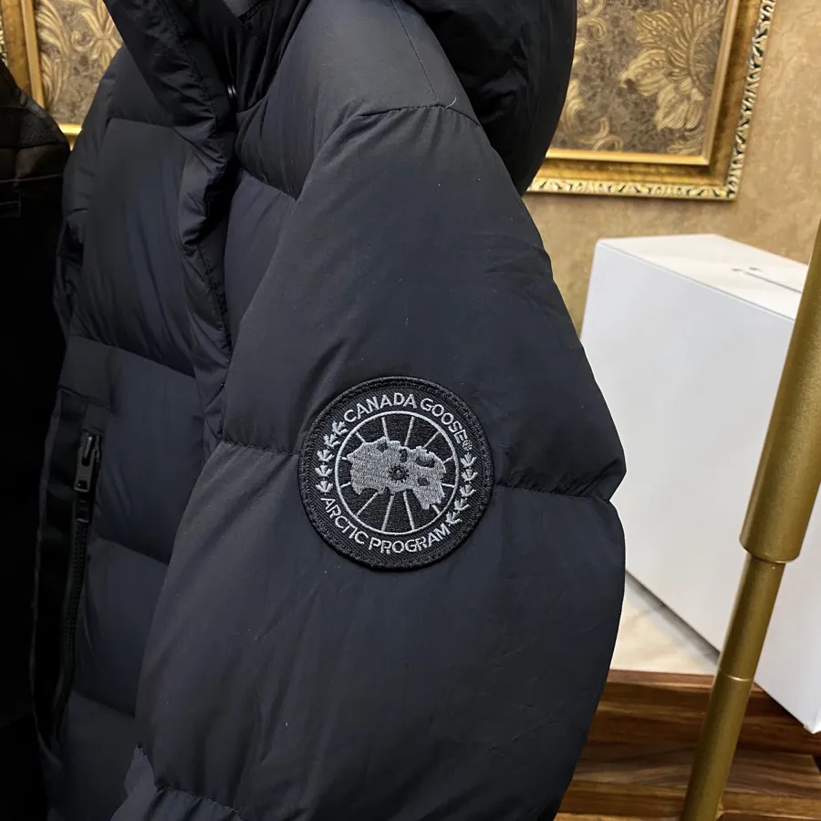 Canada Goose Long Coat Premium Quality, Unisex, Wild Wolf Fur Collar