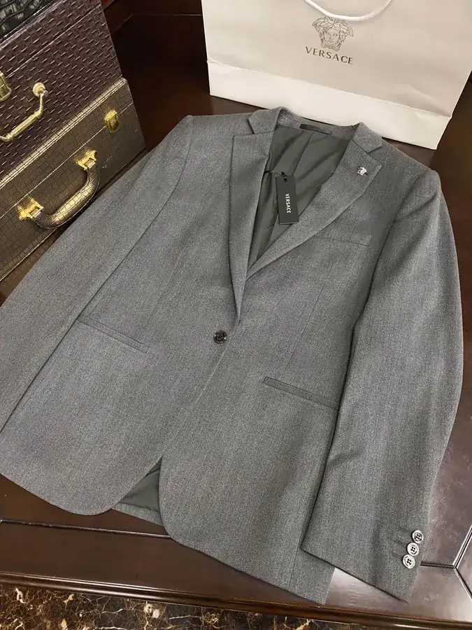 Versace Men's Premium Suit Set Tailored Business and Leisure Wear