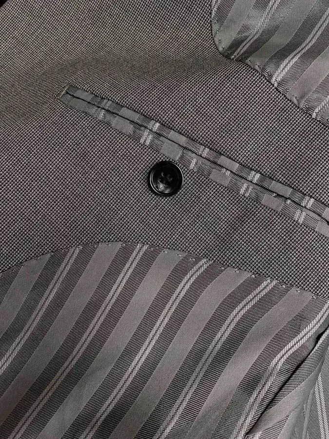 Giorgio Armani New Arrival Men's Suit Set (Suit + Trousers) in Premium Fabric