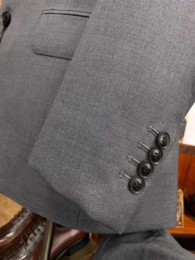 Absolute Luxury Men's Suit Set 3 Piece