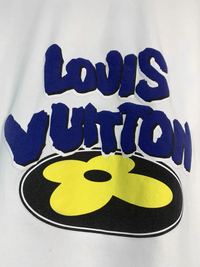 1V Brand Flower Letter Short Sleeve T shirt