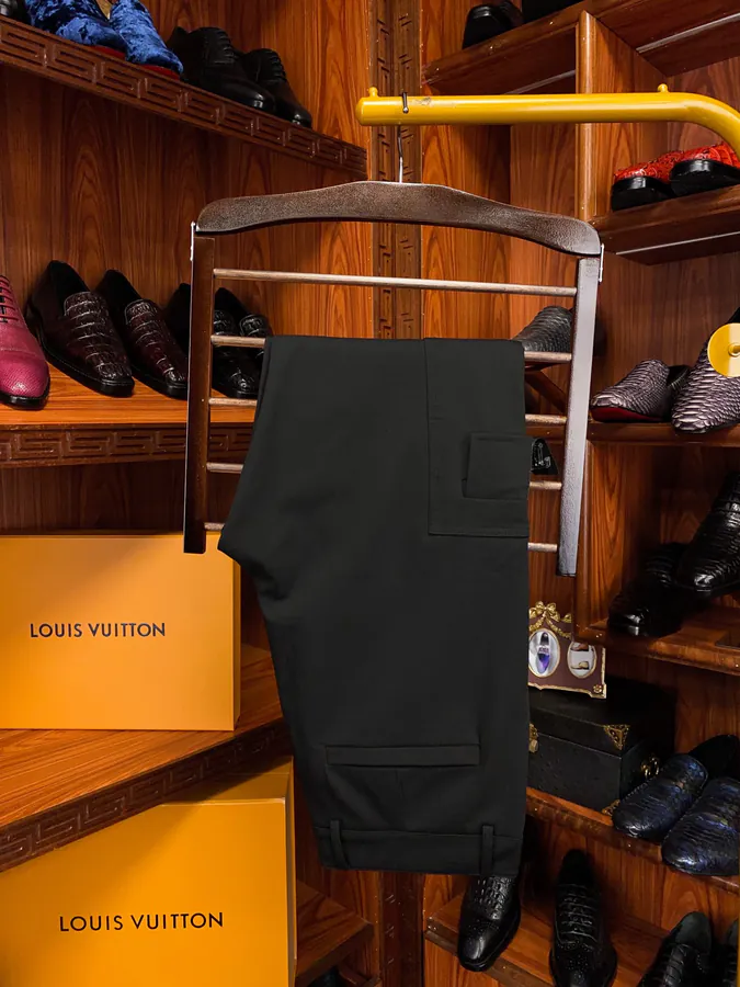 1V Vuitton New Patchwork Denim Work Pants