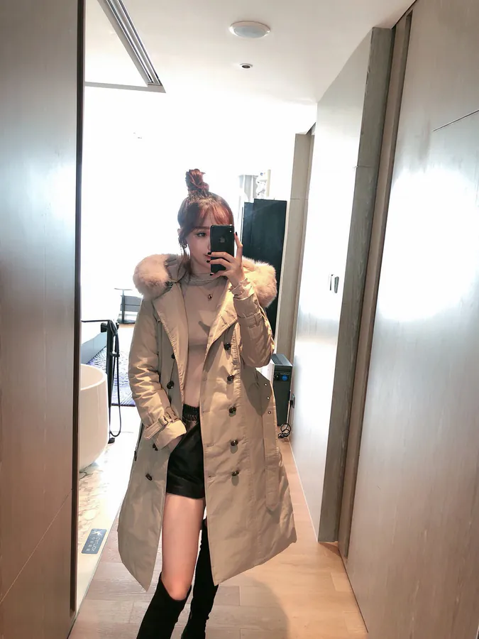 Burberry Women's Winter Coat with Oversized Fox Fur Trim