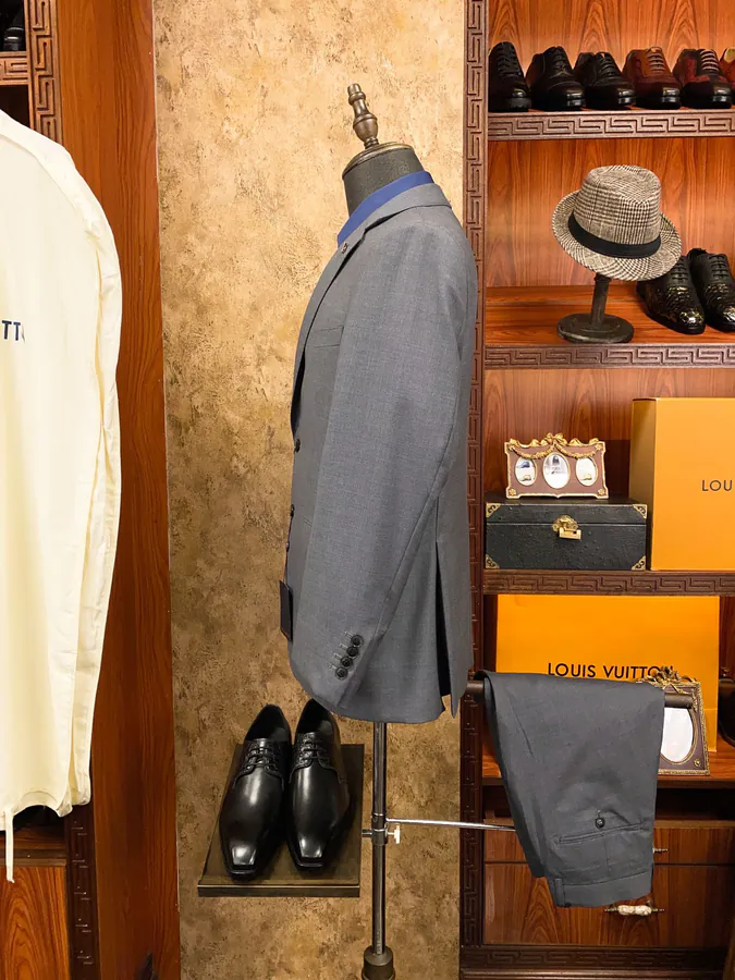 Absolute Luxury Men's Suit Set 3 Piece