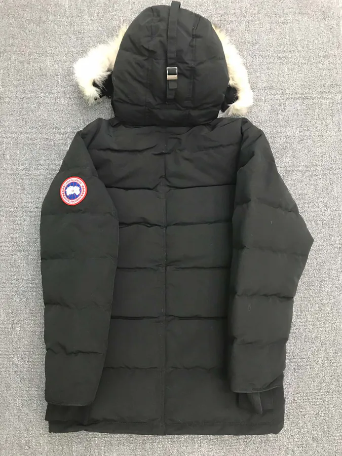 Canada Goose 14款男女同款羽绒服 95%白鸭绒