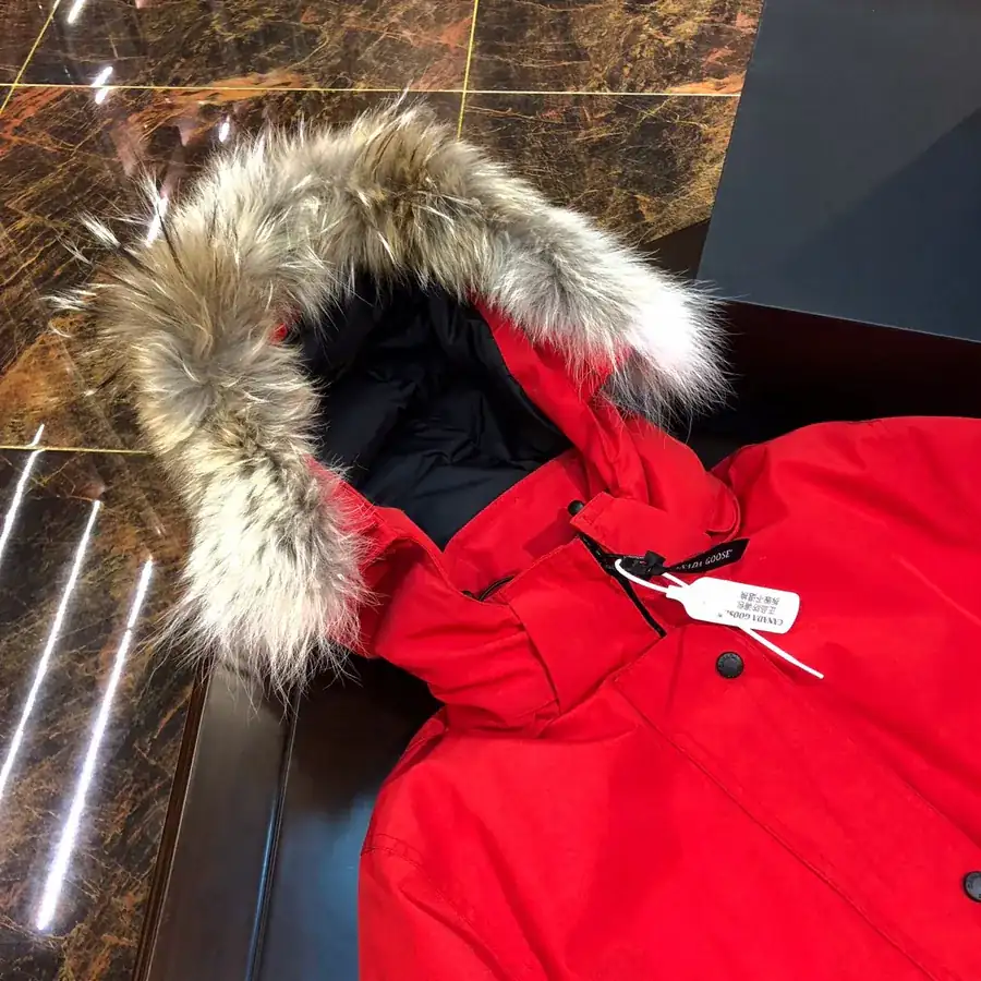 Canada Goose Womens Trillium Parka Classic Long Women's Down Jacket