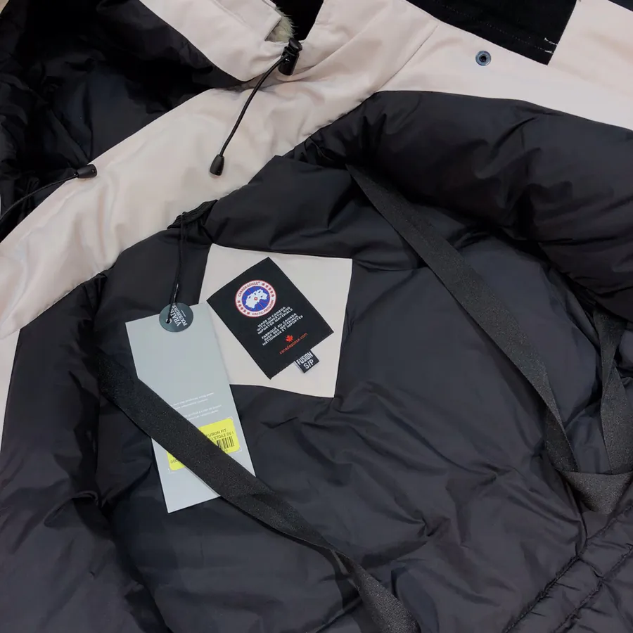 Canada Goose Womens Trillium Parka Classic Long Women's Down Jacket