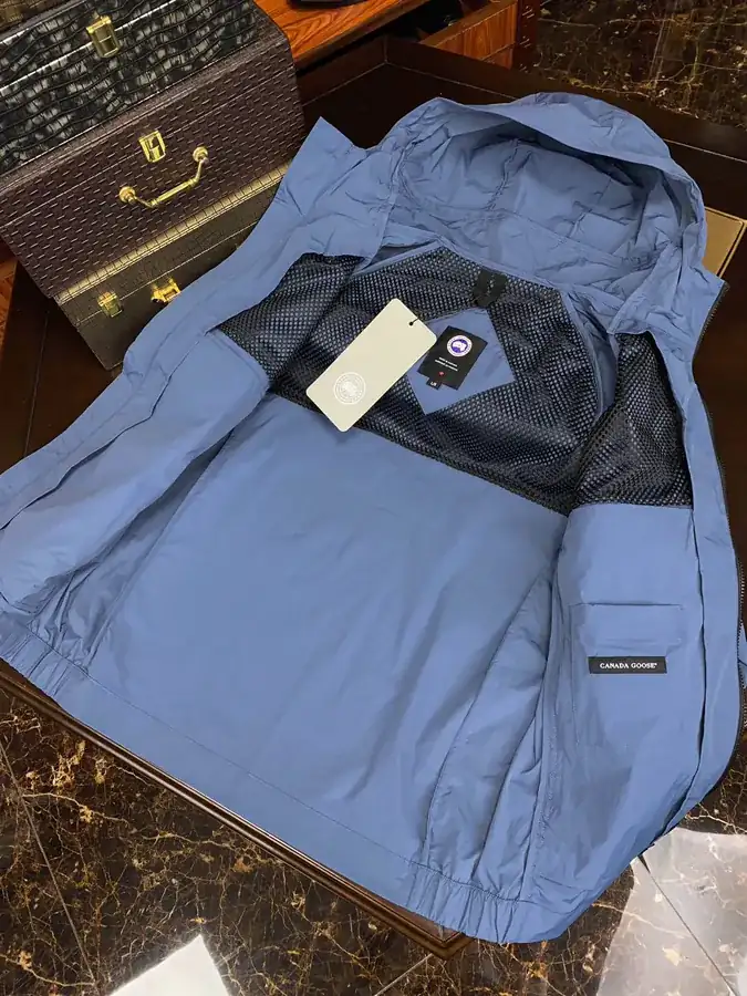ARC TERYX Lightweight Urban Outdoor Hoodie