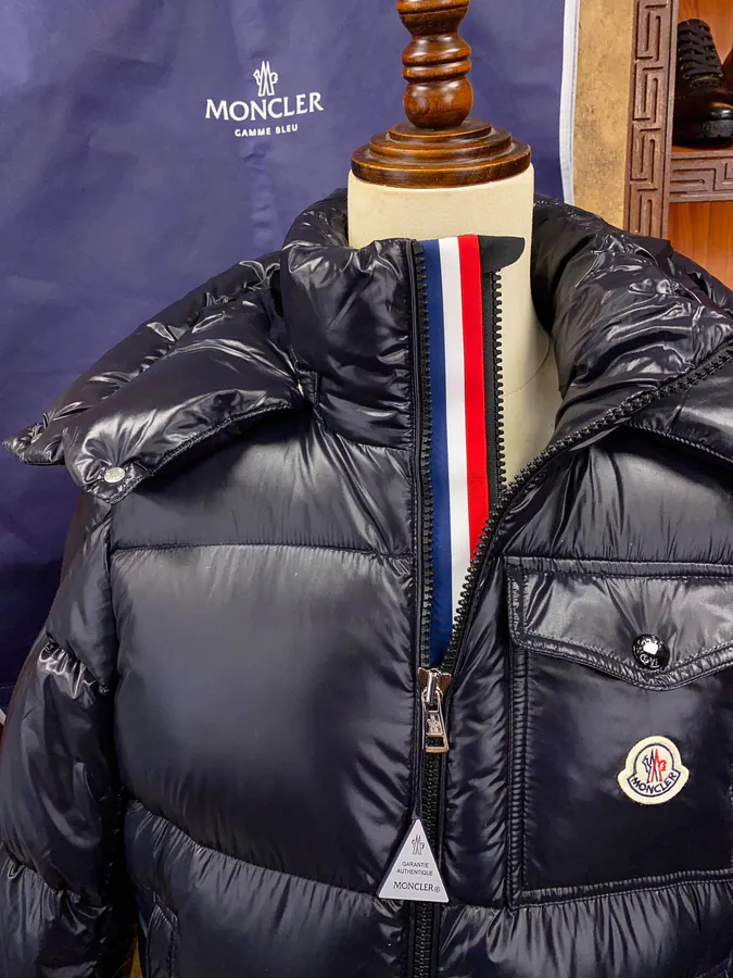Monc Er Montbeliard 19FW Winter Coat